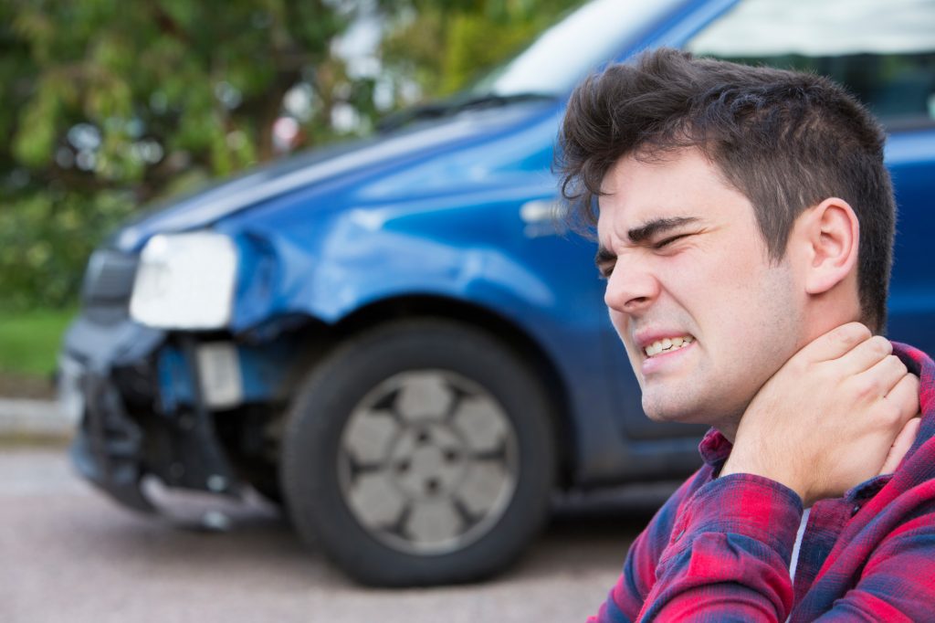 3 Tips for Choosing a Doctor to Treat Whiplash