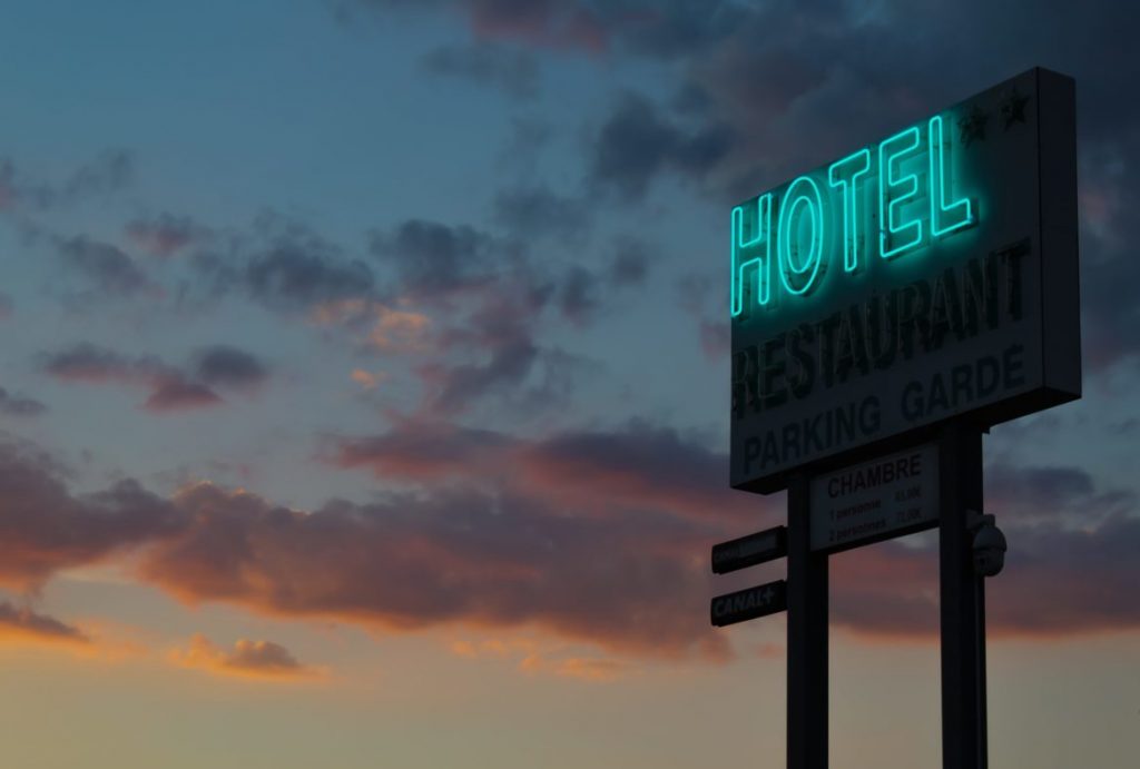 5 Tips On How To Start A Hotel Business