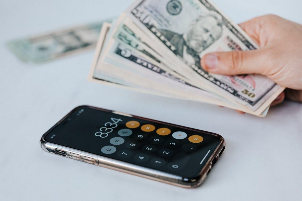 How to Avoid Debt When Dropping Out of School