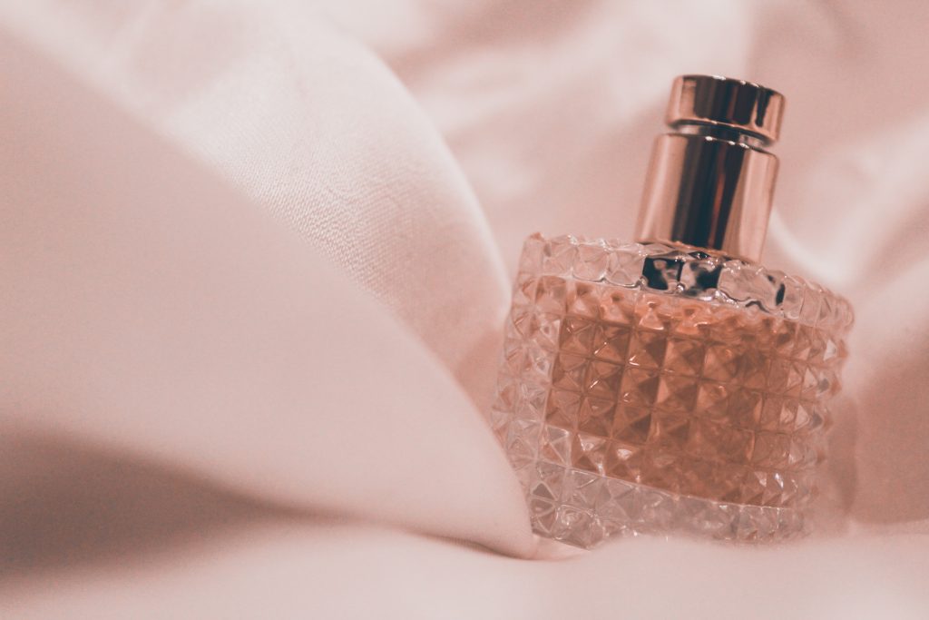 What to Look for When Buying a Luxury Perfume That You Will Love