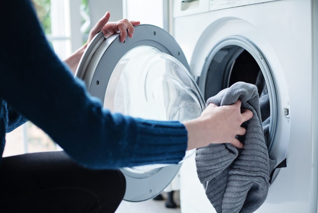 Going Off-Grid Doesn't Mean You Have To Give Up Using A Washing Machine