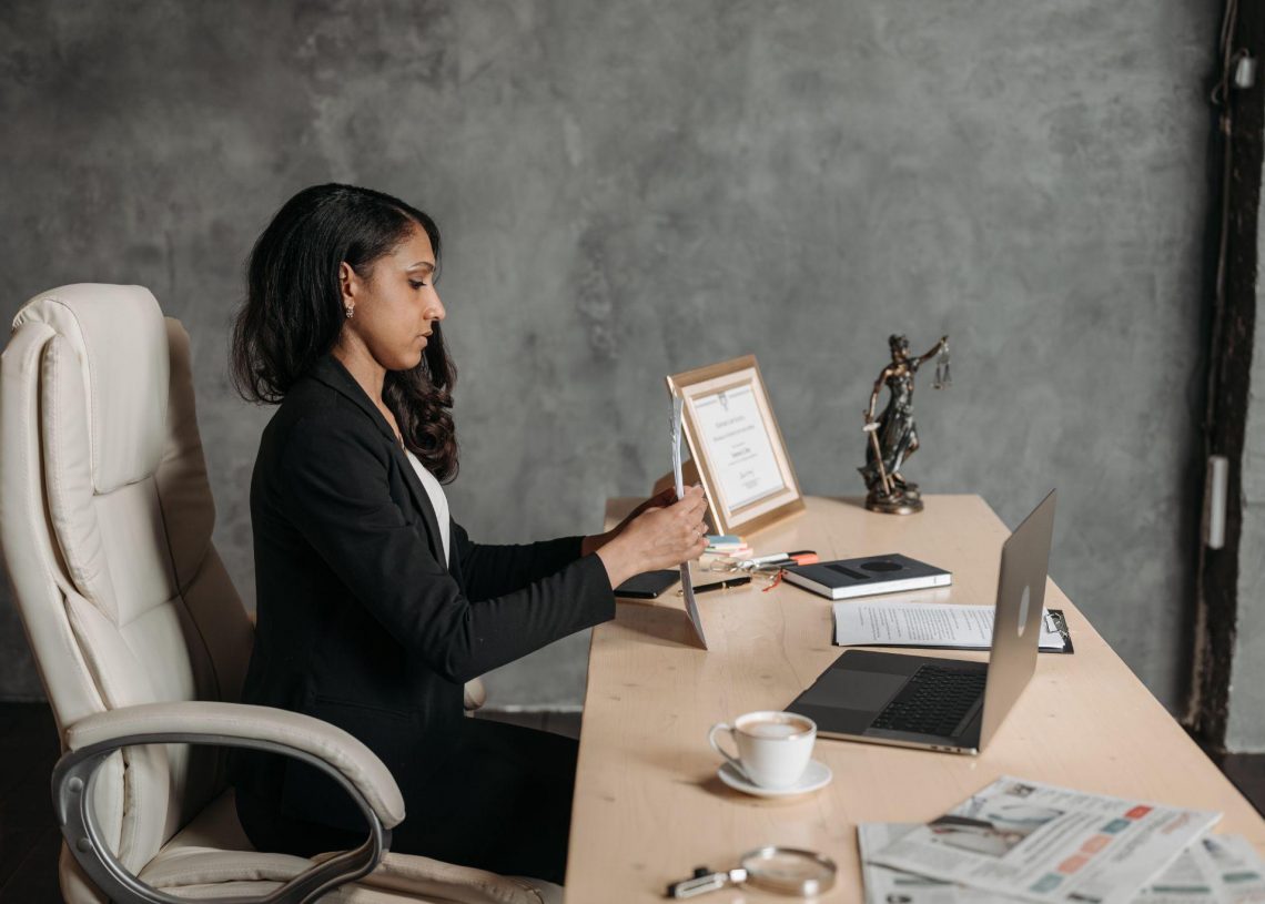 Planning to Expand Your Business? Here's Why You Need a Commercial Lawyer to Set You Up For Success