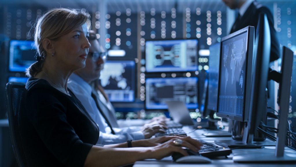 How to Become a Cybersecurity Analyst